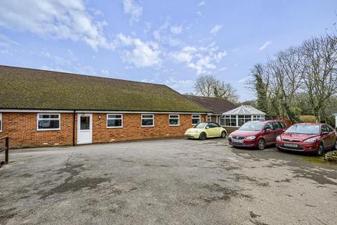 8 bedroom detached bungalow for sale - Winchfield,  Hampshire,  RG27
