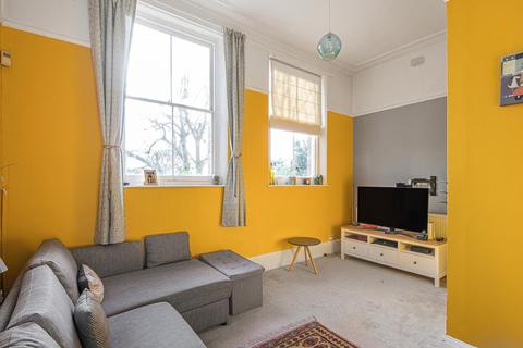 Flat D, 37 Central Hill, London, SE19 1BW