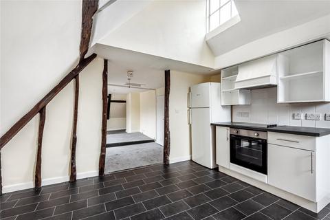 2 bedroom flat for sale, Haslemere, Surrey, GU27
