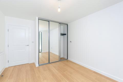1 bedroom apartment to rent, Egret Heights, Waterside Way, London, N17