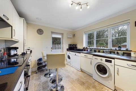 4 Maple Drive, Necton, Swaffham, PE37 8GA