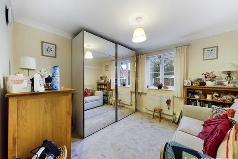 4 Maple Drive, Necton, Swaffham, PE37 8GA