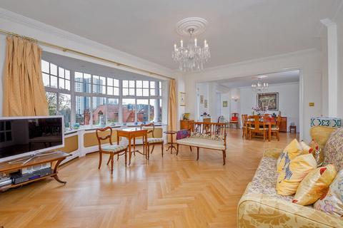 4 bedroom apartment for sale, Eton Avenue, London NW3