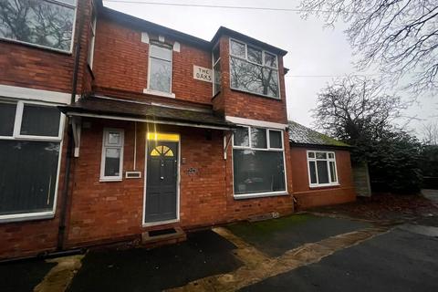 13 bedroom house of multiple occupation to rent, Birmingham Road, Marlbrook