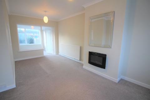 3 bedroom end of terrace house to rent, Muswell Close, Solihull, B91