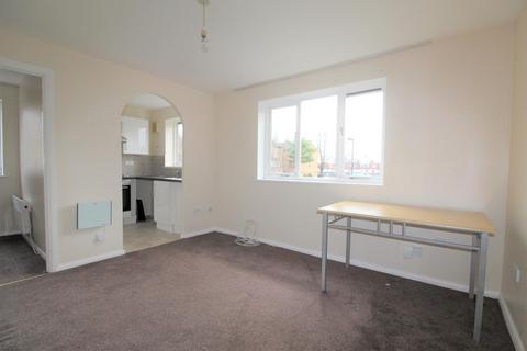 1 bedroom flat to rent, Wigston Close, Edmonton