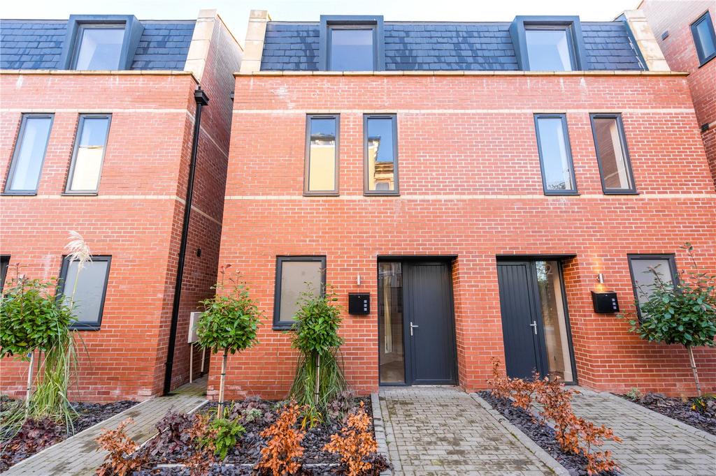 Welholme Avenue, Grimsby, DN32 4 bed semidetached house for sale £