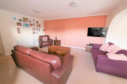 32 Briarhayes Close, Ipswich, IP2 9AZ