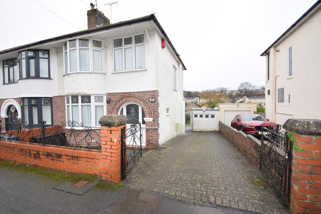 69 Parkfields Road, Bridgend, Bridgend County Borough, CF31 4BJ 3 bed