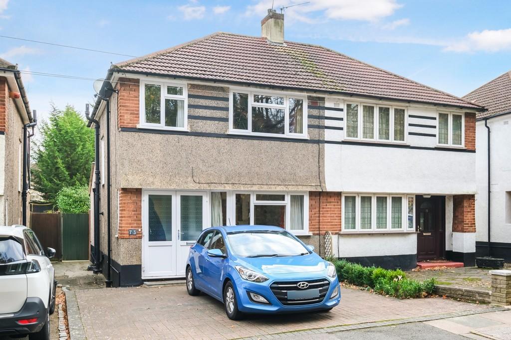 Amherst Drive, Orpington 3 bed semidetached house £435,000