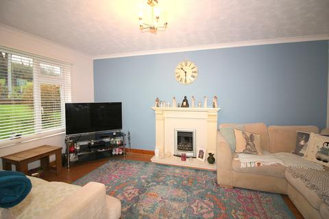 46 Castle View, St Stephens, Saltash, PL12 4RD
