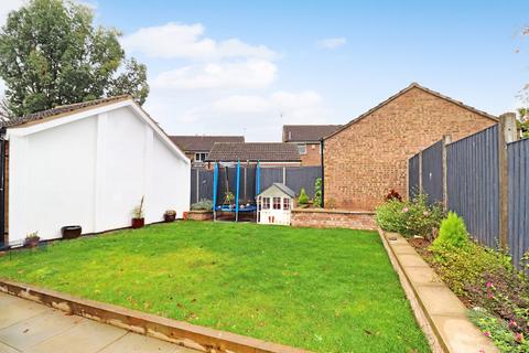 7 Harlech Close, Kenilworth, CV8 2NL