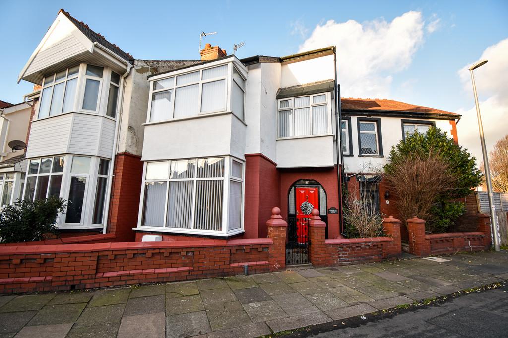 Breck Road, Blackpool, FY3 2 bed terraced house £135,000