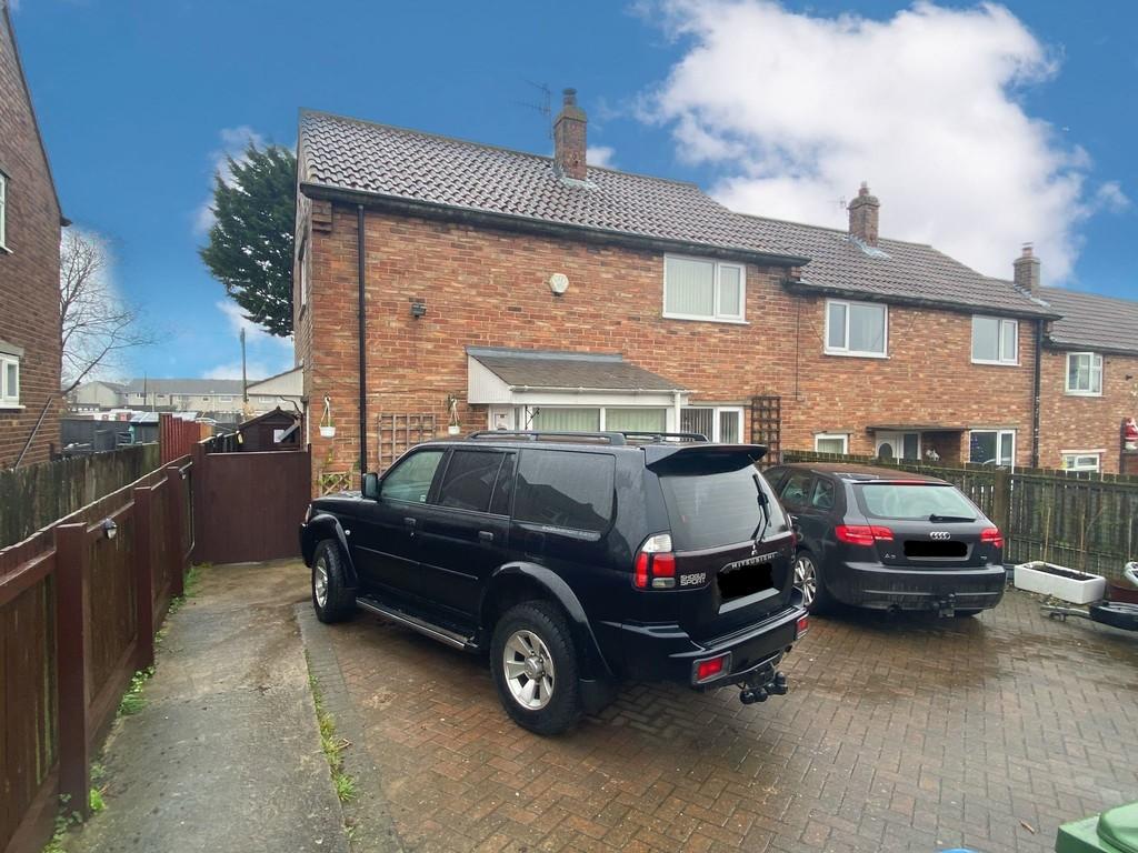 Herdborough Road, Eastfield, Scarborough 3 bed end of terrace house £