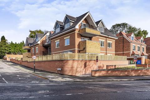 2 bedroom apartment for sale, Bowdon House, Foxley Lane, West Purley