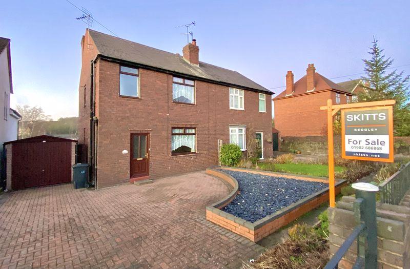 Robert Street, GORNAL, DY3 2AY 3 bed semidetached house £200,000