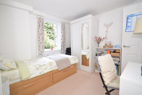 Flat 2, 60 - 61 Quarry Street, Guildford, GU1 3UA