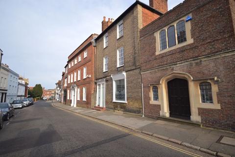 Flat 2, 60 - 61 Quarry Street, Guildford, GU1 3UA