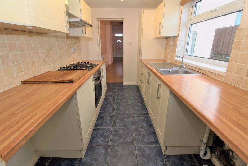 Kitchen (2)
