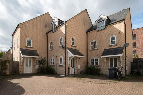 4 bedroom terraced house to rent, Cromwell Road, Cambridge, CB1
