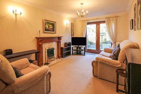 2 Compton Mews, Leek, ST13 5DE