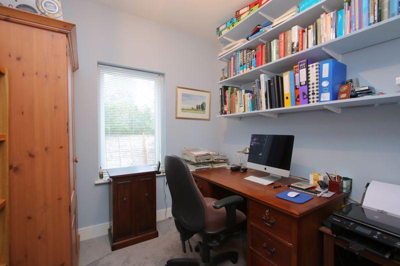 Study / Bedroom 4