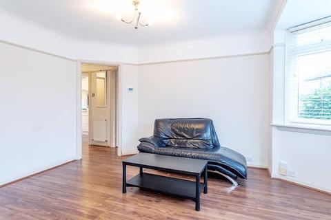 69 Speer Road, Thames Ditton, KT7 0PJ