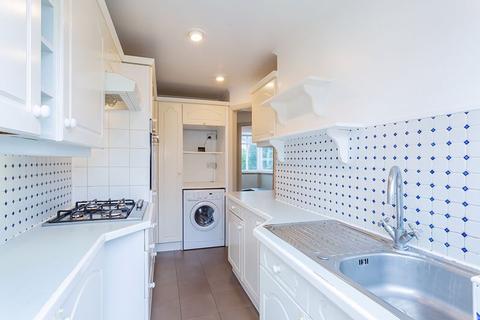 69 Speer Road, Thames Ditton, KT7 0PJ