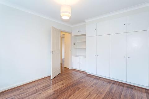 69 Speer Road, Thames Ditton, KT7 0PJ