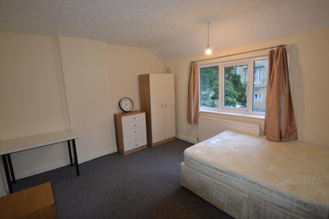 3 bedroom house to rent, Springbank Crescent, Leeds LS6