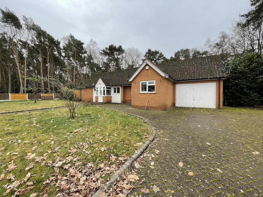 COOKLEY The Crescent 3 bed detached house for sale £425,000