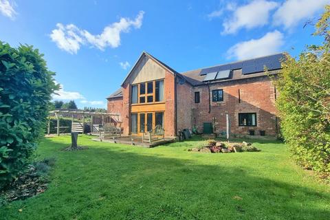 4 bedroom barn conversion for sale - The Scarr, Newent