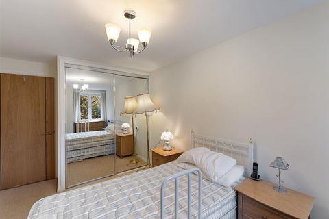 1 bedroom apartment for sale, Michael Court, Oakfield, Sale