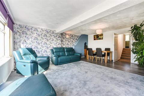 28 Anson Grove, Fareham, PO16 8JQ