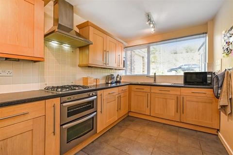 28 Anson Grove, Fareham, PO16 8JQ