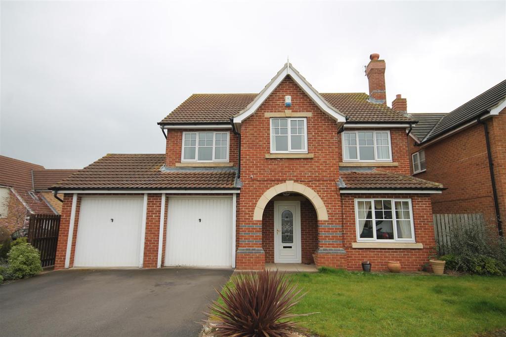 Caldey Gardens, Ingleby Barwick, StocktonOnTees 5 bed house £1,295
