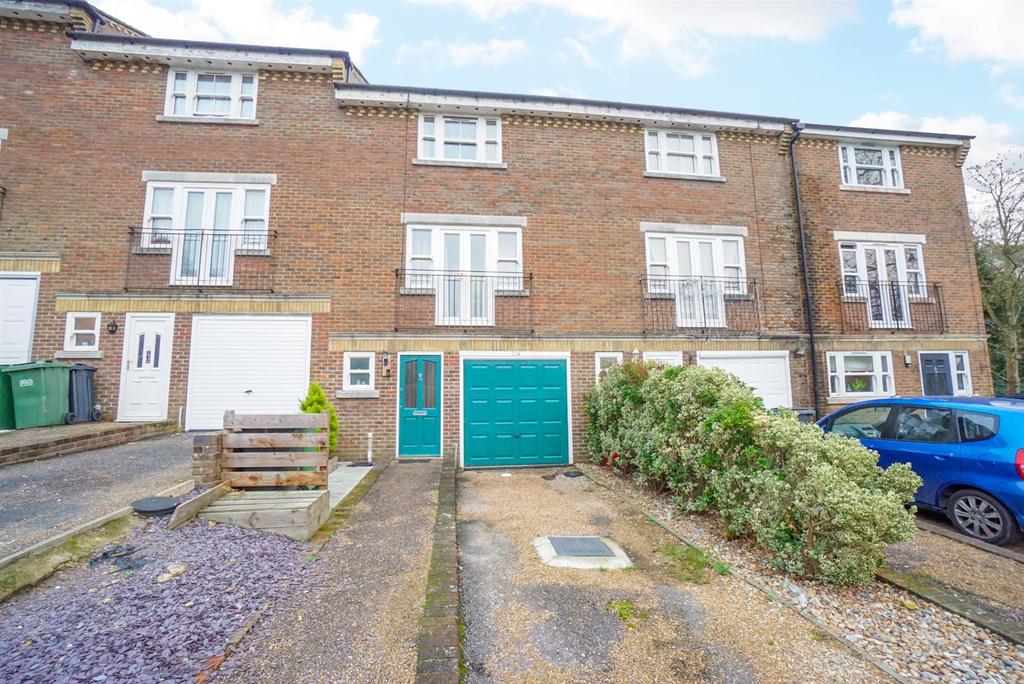 Frederick Road, Hastings 5 bed terraced house - £350,000