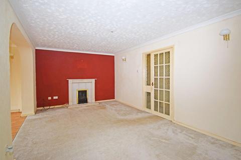 3 bedroom semi-detached house for sale - 14 Granville Close, Harwood Park, Bromsgrove, Worcestershire, B60 2HG