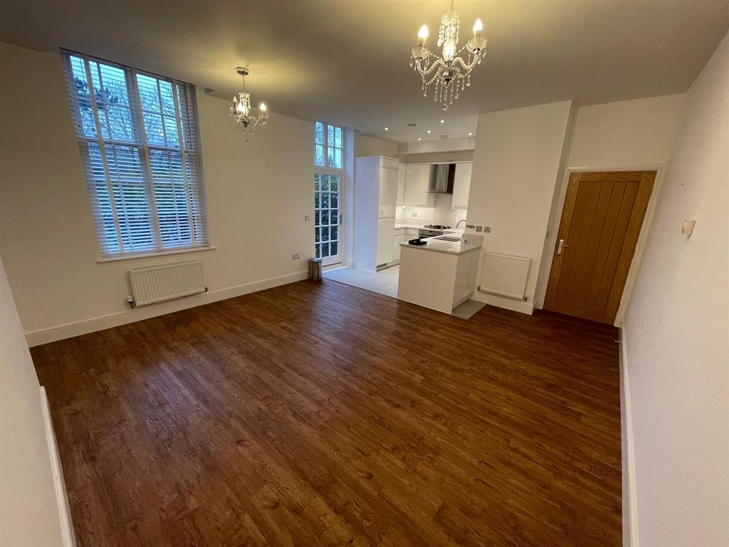 The Manor House, Atkinson Way, Beverley 1 bed apartment £850 pcm (£