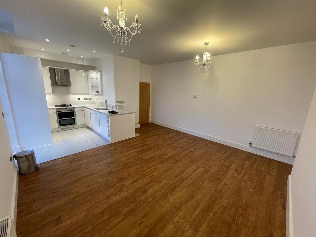 The Manor House, Atkinson Way, Beverley 1 bed apartment £850 pcm (£