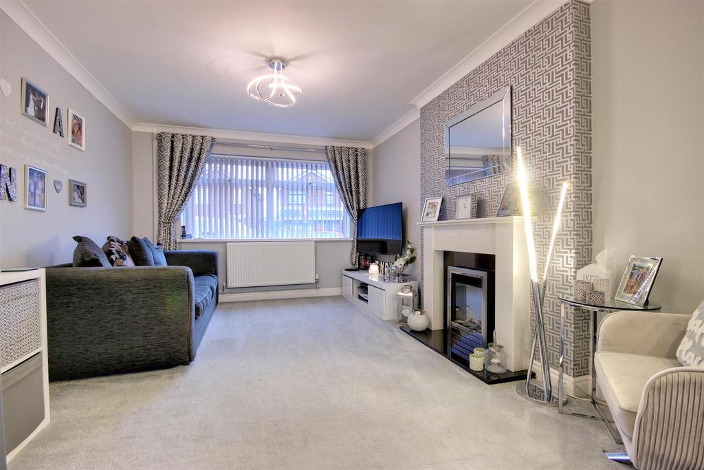 Westborough Way, Hull 3 bed semidetached house £215,000