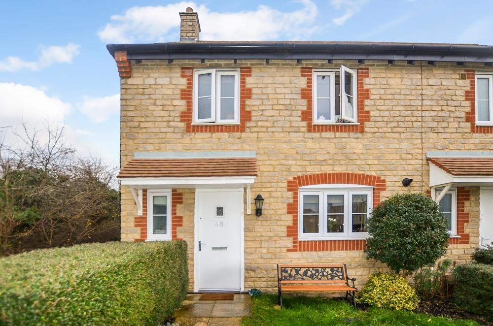 Goodwood Close, Bicester 3 bed end of terrace house £360,000