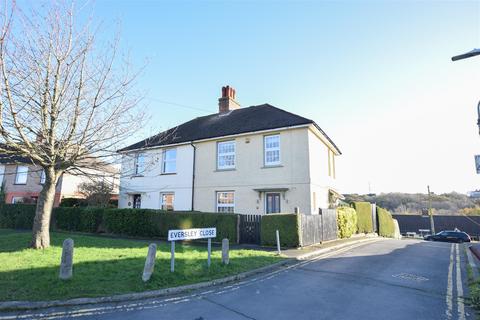 13 Eversley Crescent, St Leonards-on-sea, TN37 6QF