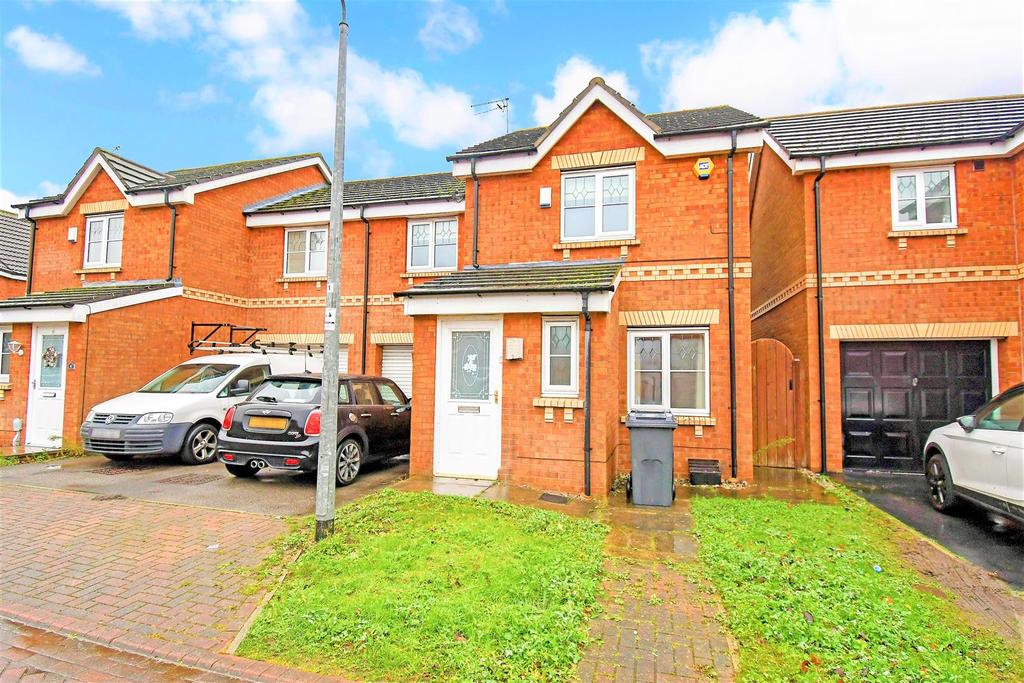 Eildon Hills Close, Hull 3 bed semidetached house £140,000