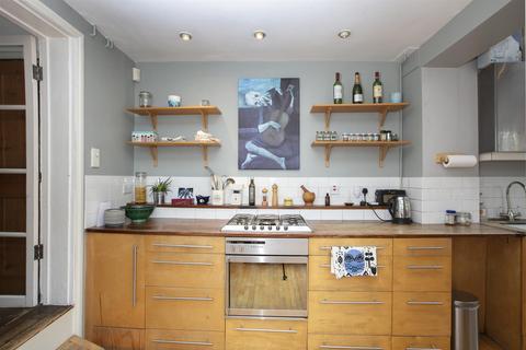 103 Wells Way, London, SE5 7SZ