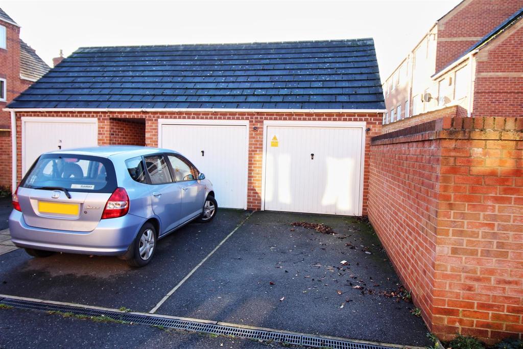 Garage.jpg