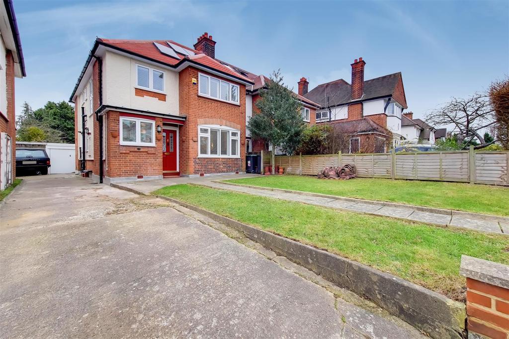 Viga Road, Grange Park, N21 4 bed semidetached house £1,075,000