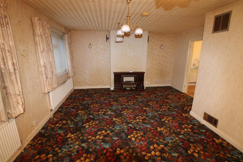 Tiverton Road, Loughborough 3 bed detached house £260,000