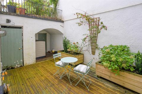 2 bedroom apartment for sale, Caledonia Place, Clifton, Bristol, BS8