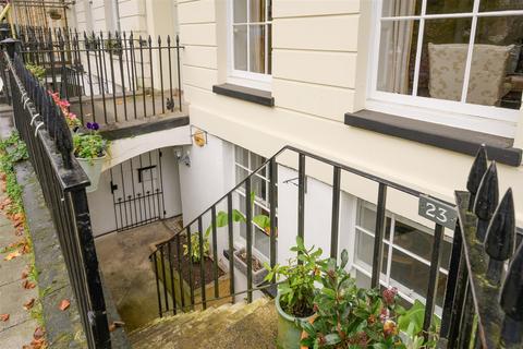 23 Caledonia Place, Bristol, BS8 4DL